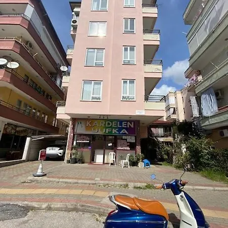 Merkezde Sueit Apartmán