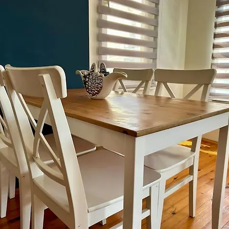 Merkezde Sueit Apartament