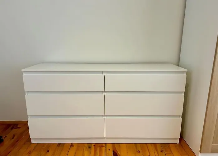 Merkezde Sueit אלאניה