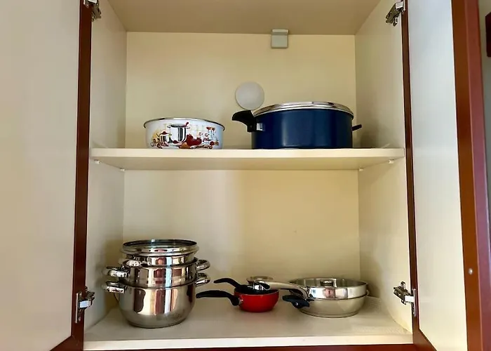 Merkezde Sueit * אלאניה