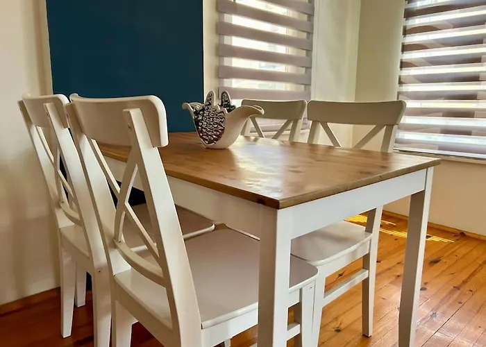 Merkezde Sueit דירה